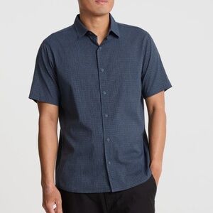 Roark Bless Up Button Shirt Men’s Medium Blue Lightweight Travel Stretch Casual